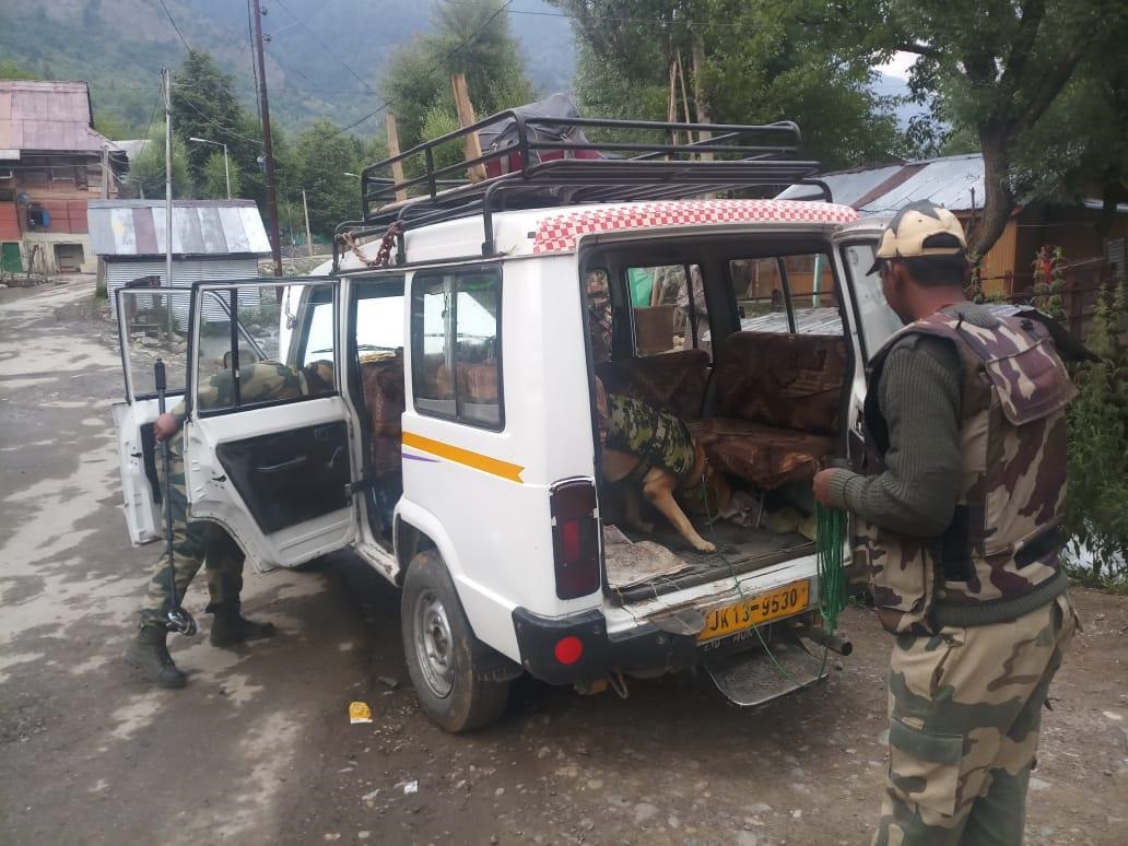BSF Troops Securing The Amarnath Yatra Route On Chandanwari And Shehnag Axis