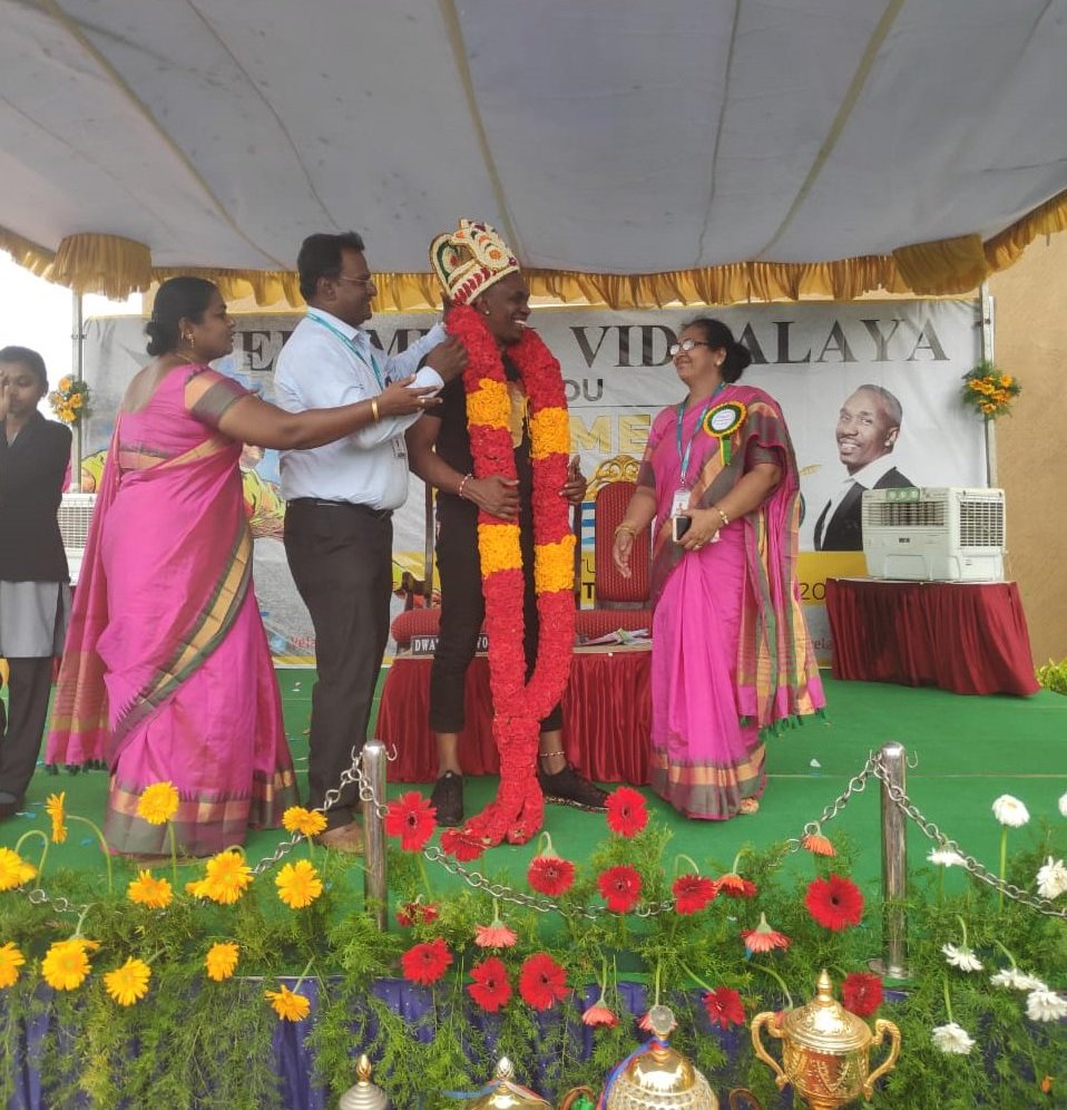 CSK Player Dwayne John Bravo Visits Velammal School In Chennai