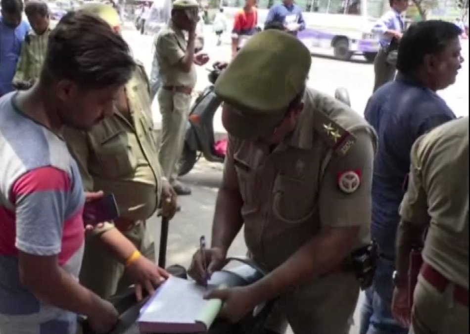 Drones Deployed By the Traffic Police In Kanpur To Monitor Traffic