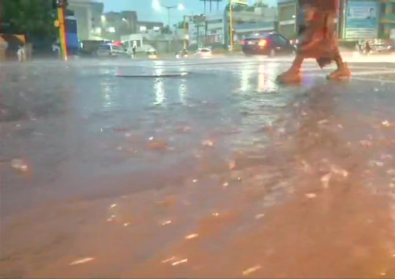 Heavy Rain Lashes Parts Of City In Chennai