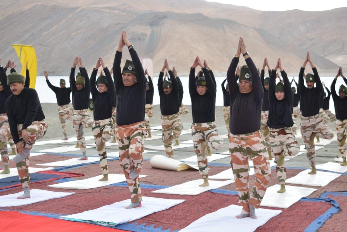 Indo Tibetan Border Police Practiced Yoga In Lukung