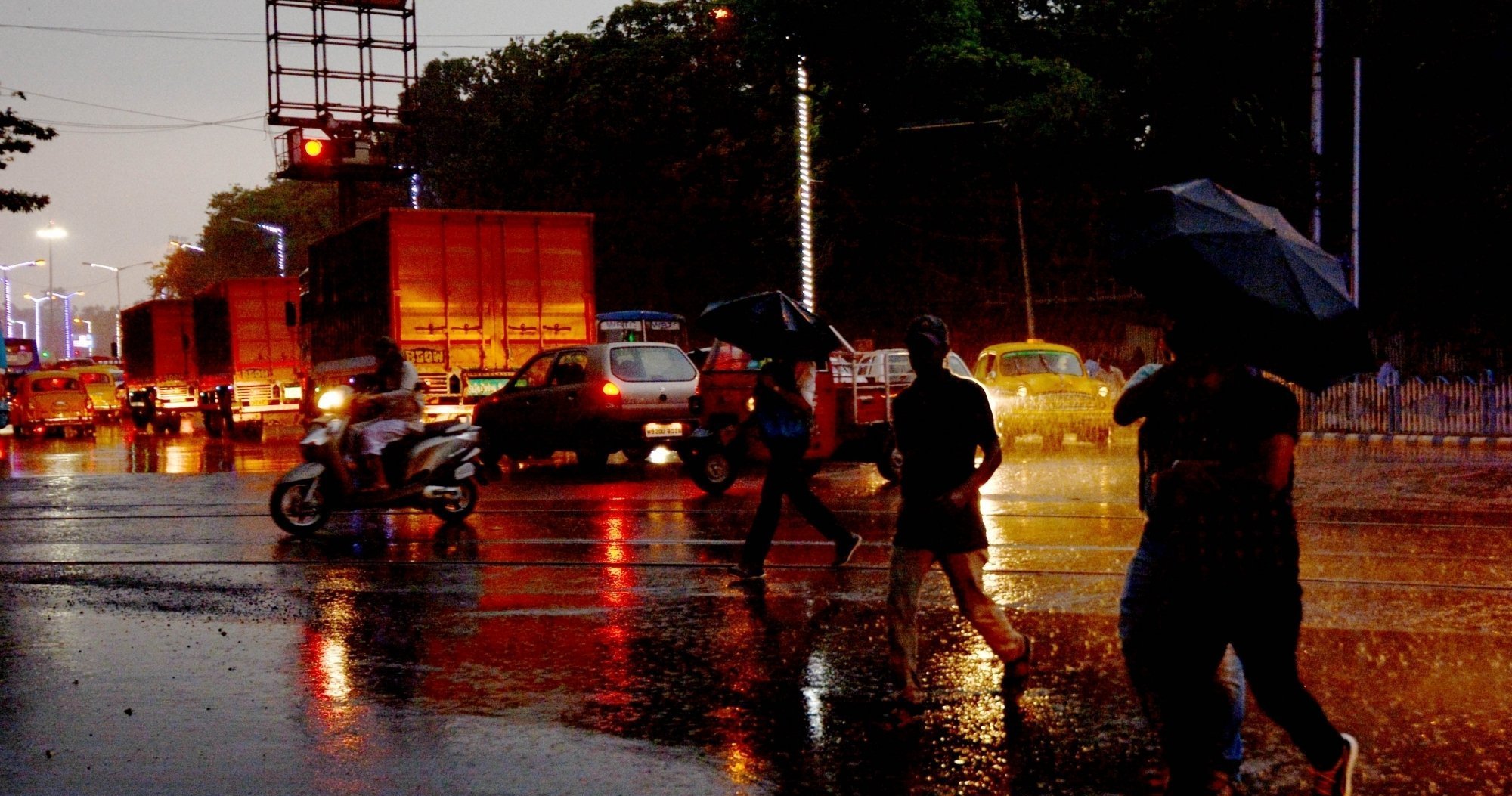 Kolkata Rains Provide Some Respite To The Residents