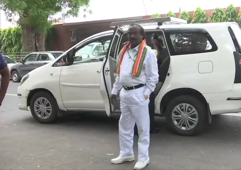 Leaders Arrive For Newly Elected MPs Orientation Meeting At Congress War Room