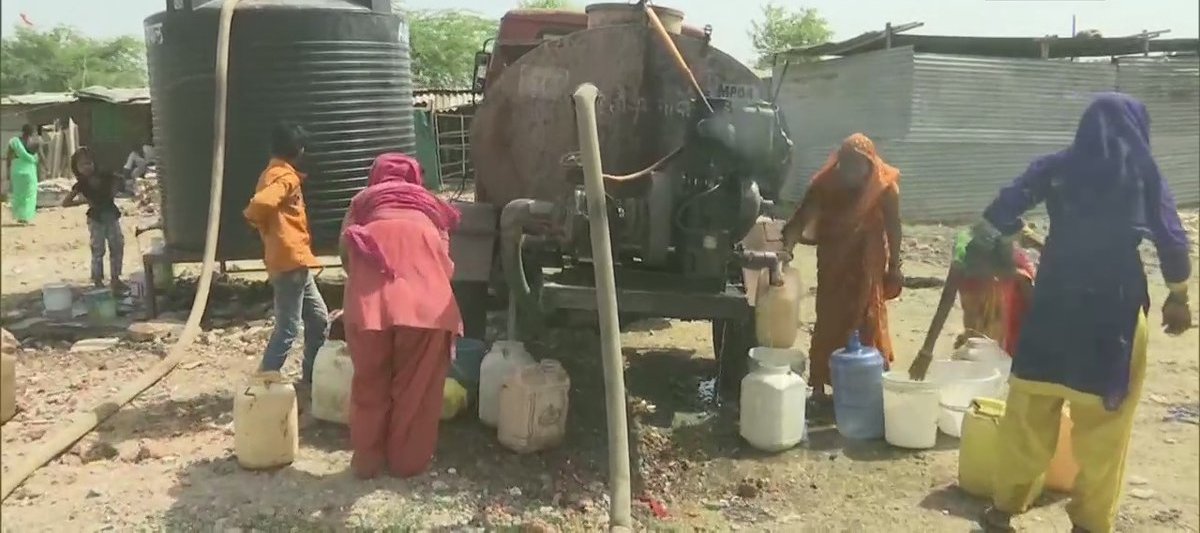 People Suffering From Acute Water Shortage In Bhopal