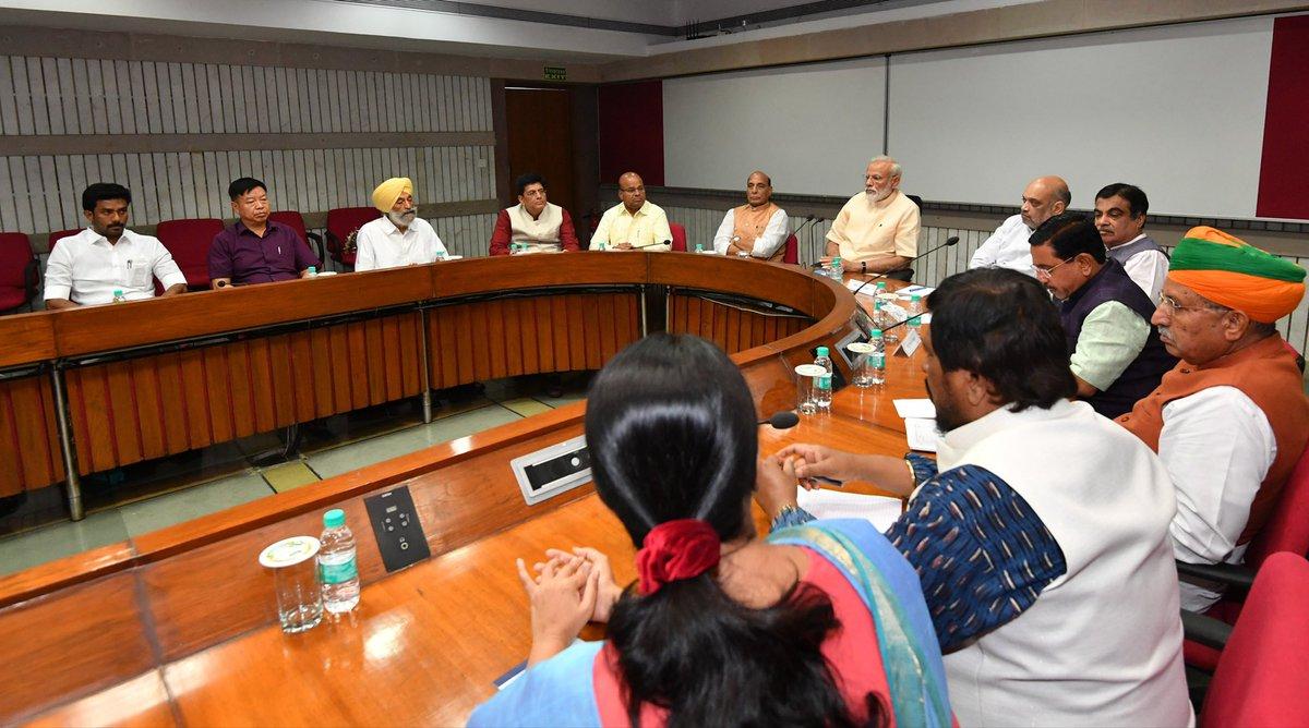 PM Modi With Other leaders At The NDA Meeting