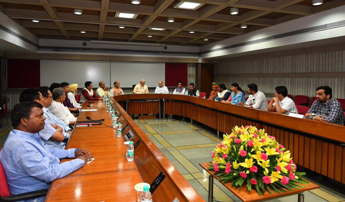 PM Modi With Other leaders At The NDA Meeting