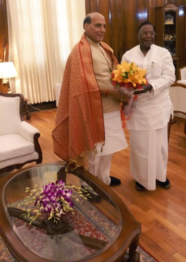 Puducherry CM V Narayanasamy Called On Defence Minister Rajnath Singh