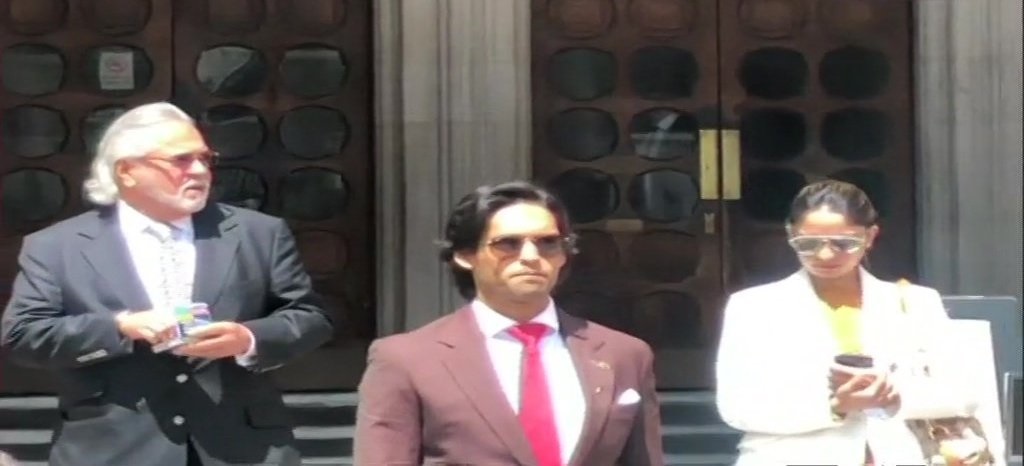Vijay Mallya Outside The London High Court