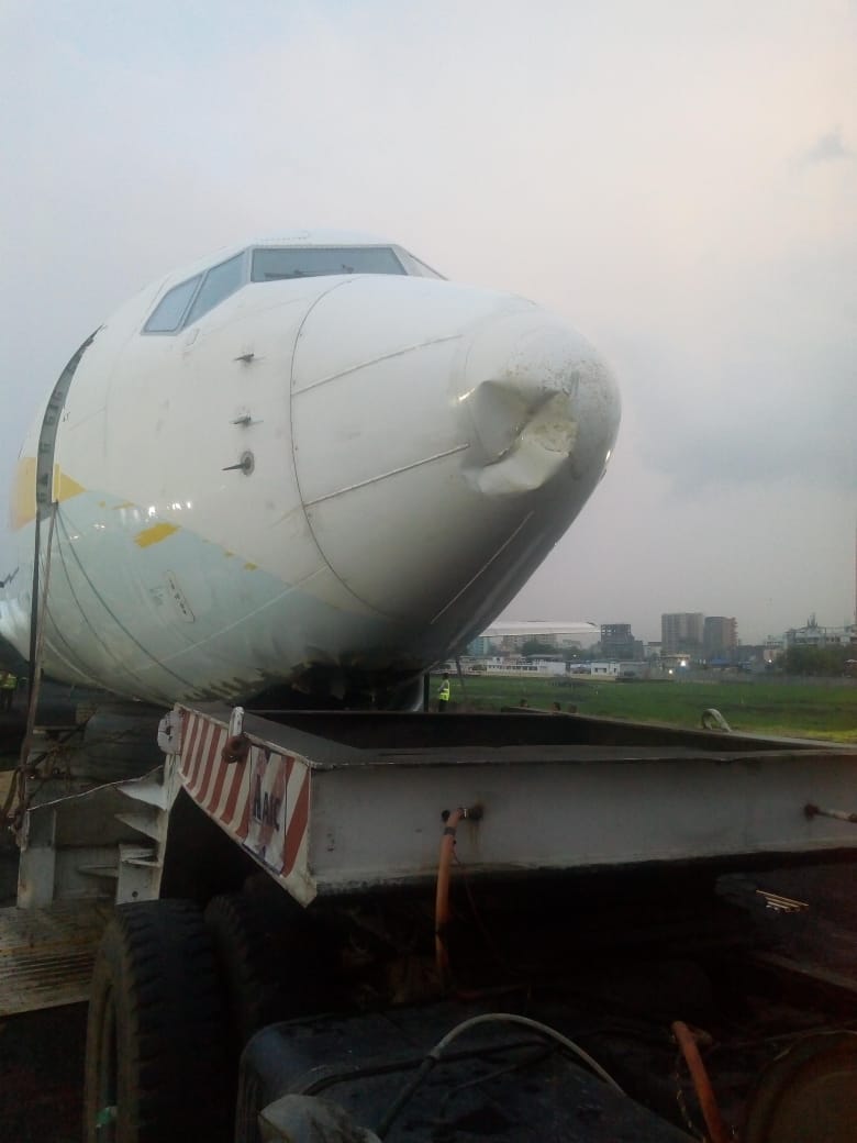 Work Underway At Mumbai Airport To Pull Spice Jet SG 6237 Aircraft