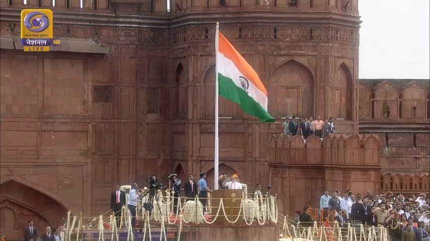 PM Modi Hoists Flag At The Red Fort On Independence Day 2019