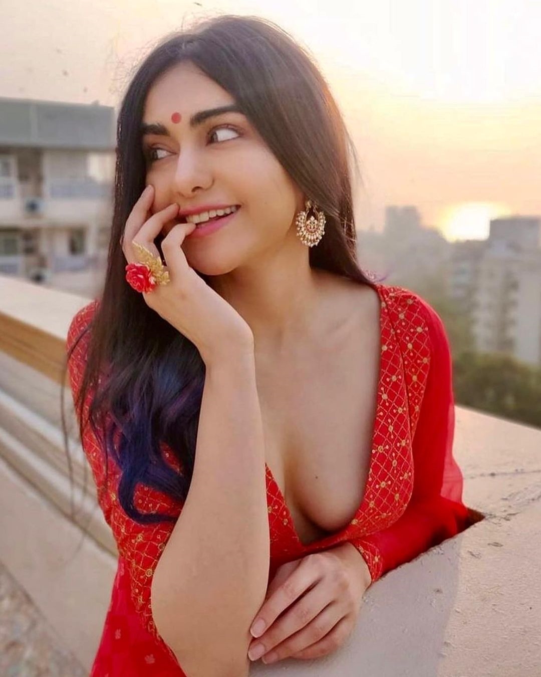 Adah Sharma Latest Photos In Facebook