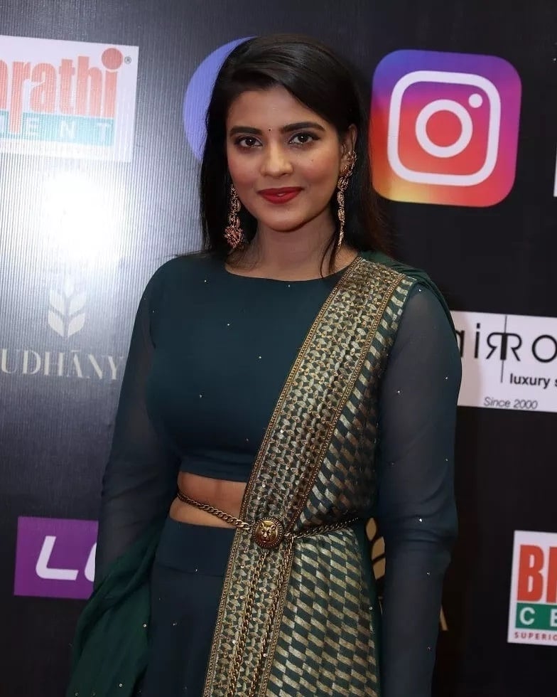 Aishwarya Rajesh Hot Photos In Award Function