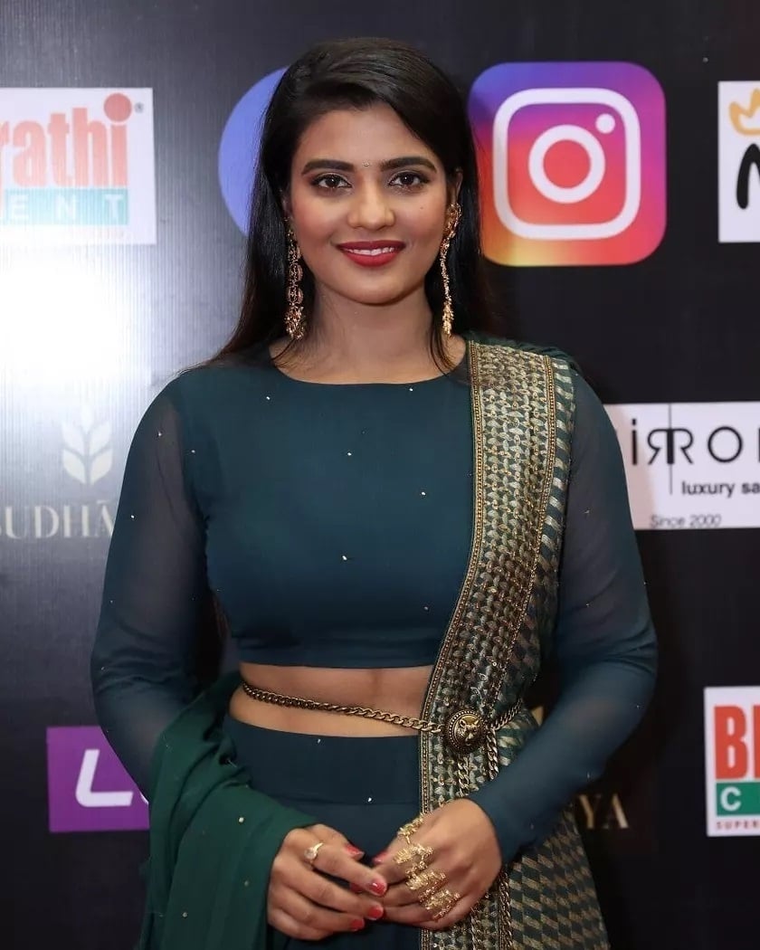 Aishwarya Rajesh Hot Photos In Award Function