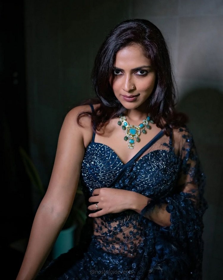 Amala Paul New Clicks In Saree