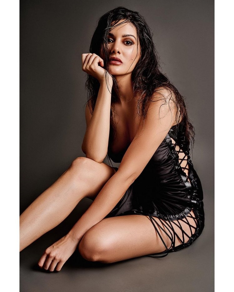 Amyra Dastur New Hot Clicks In Black Dress