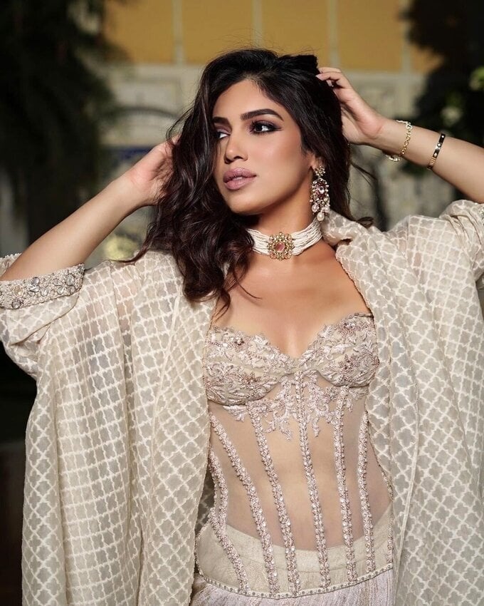 Bhumi Pednekar Stunning Hot Photos