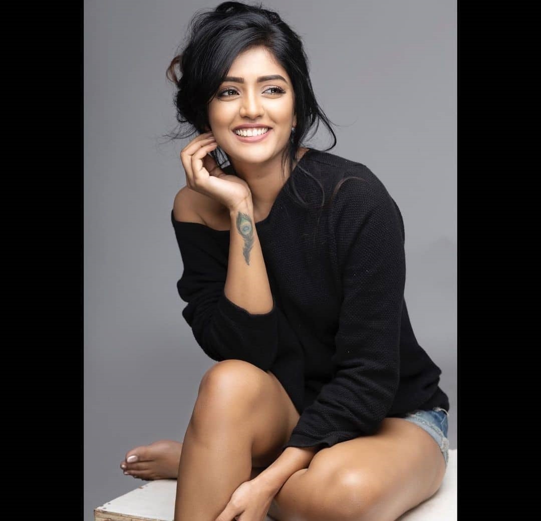 Eesha Rebba Hot Photos In Black Dress