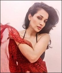 Flora Saini latest hot Clicks