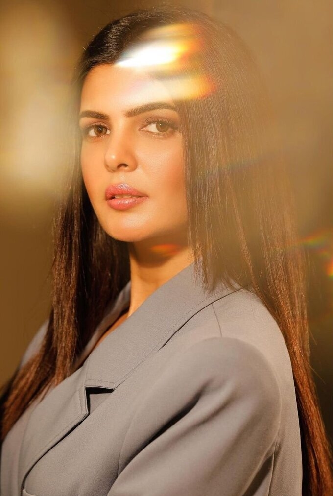 Ihana dhillon latest photos