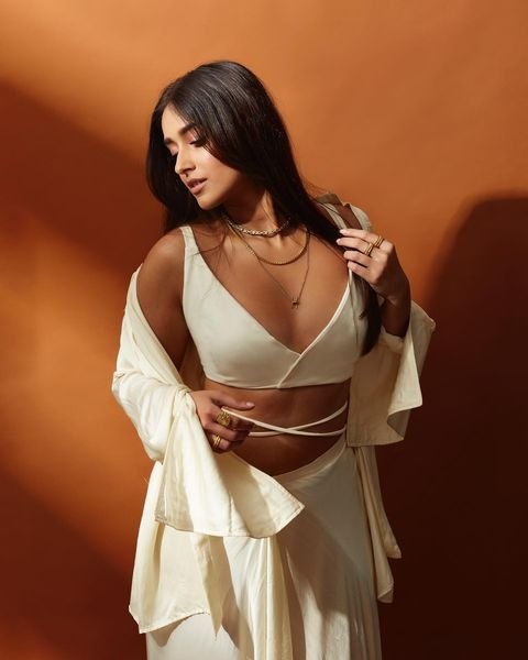 Ileana Dcruz New Click Collection