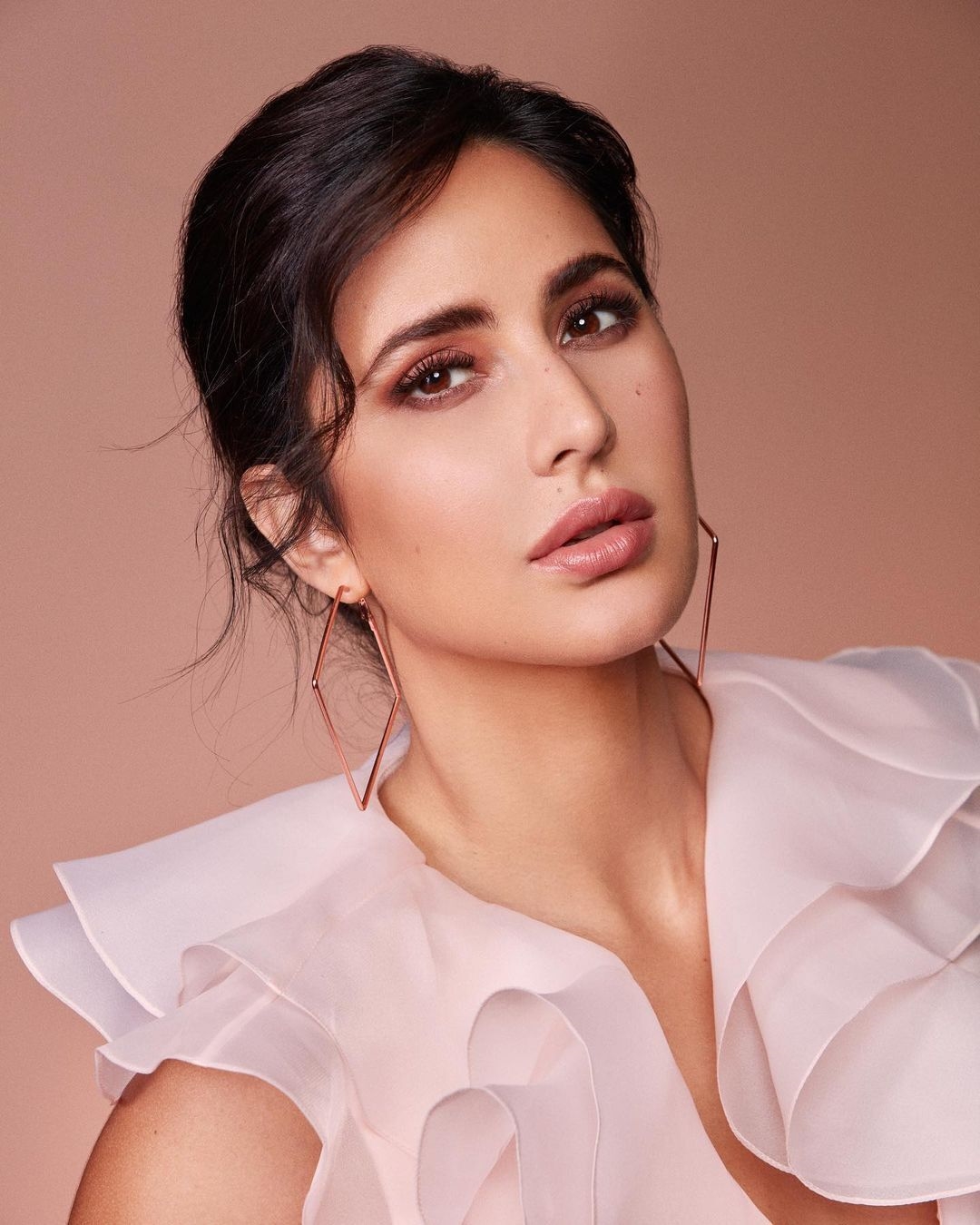 Katrina Kaif latest sizzlers photos