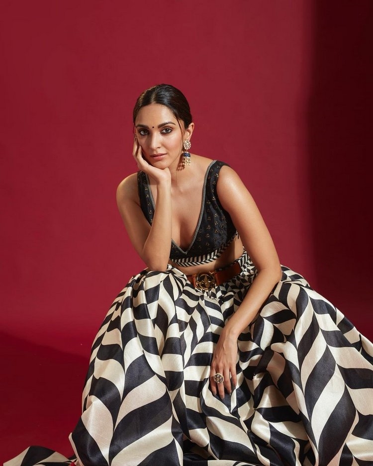 Kiara Advani Hot Photos Collection