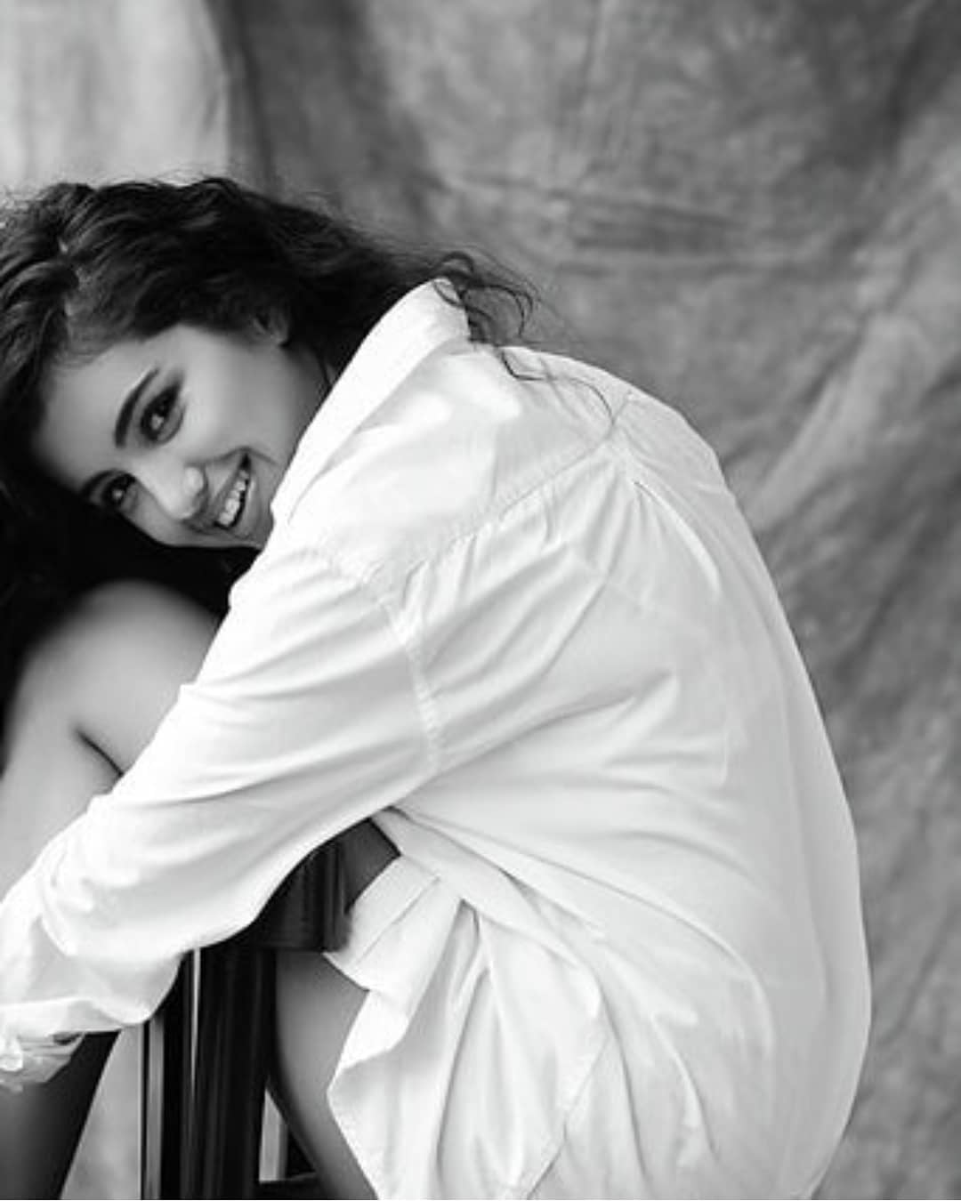 Malvika sharma latest mind blowing Photos