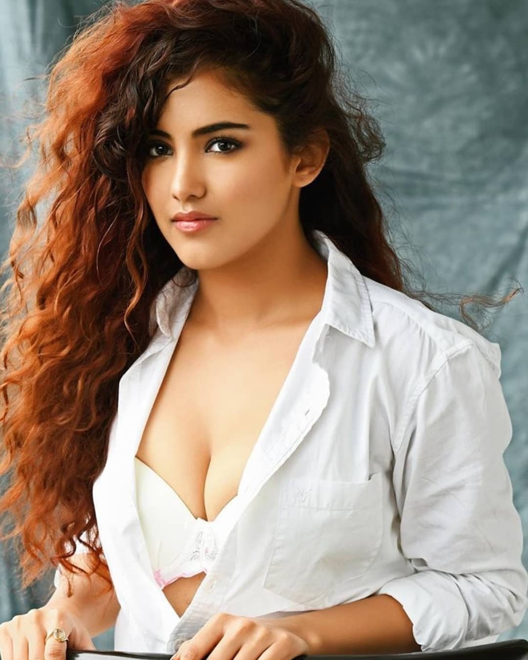 Malvika sharma latest mind blowing Photos