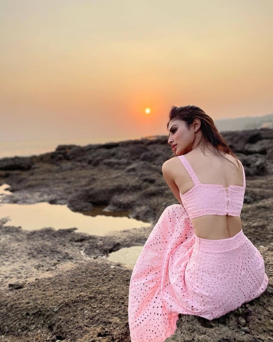 Mouni roy latest Photos collection