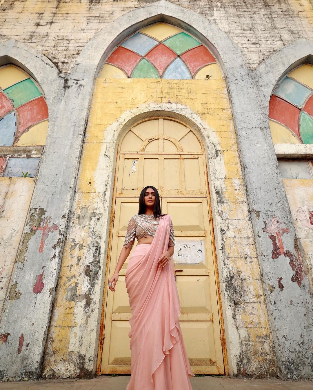 Mrunal Thakur Stunning Hot Photos