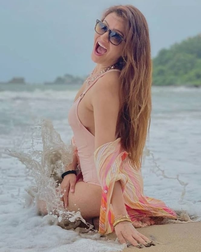 Rubina Dilaik Hot Photos Collection