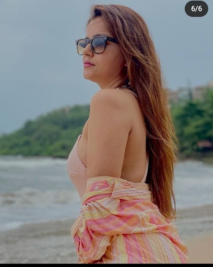 Rubina Dilaik Hot Photos Collection