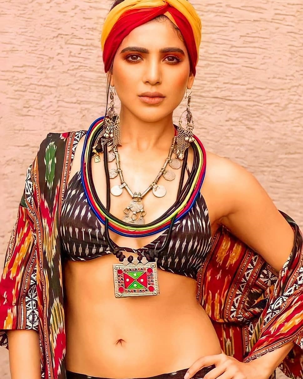 Samantha Akkineni sizzlers photos