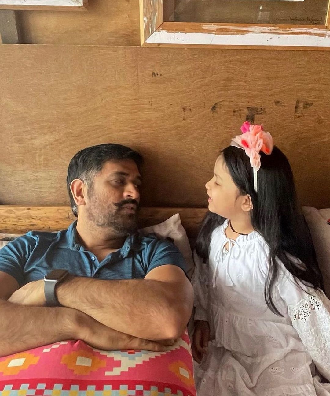 Mahendra Singh Dhoni cute photos with his daughter