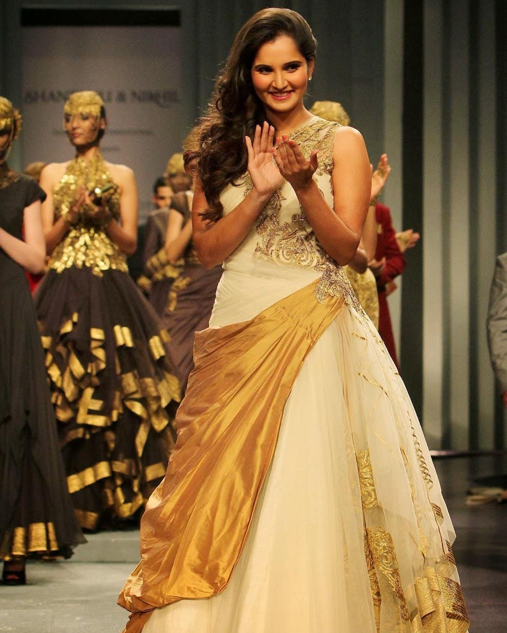 Sania Mirza Sizzling Cute Photos