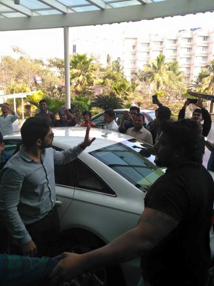 Allu Arjun spotted at Vizag Airport Photos