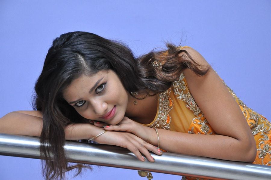 Actress Aarthi New Stills
