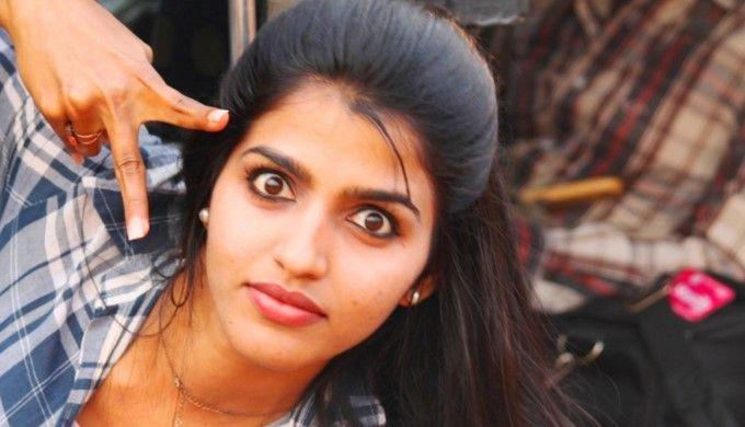 Actress Dhansika Rare & Unseen Photos