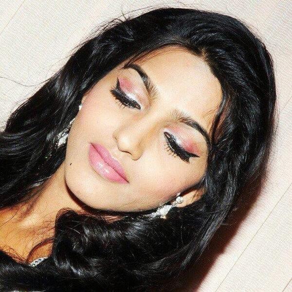 Actress Dhansika Rare & Unseen Photos