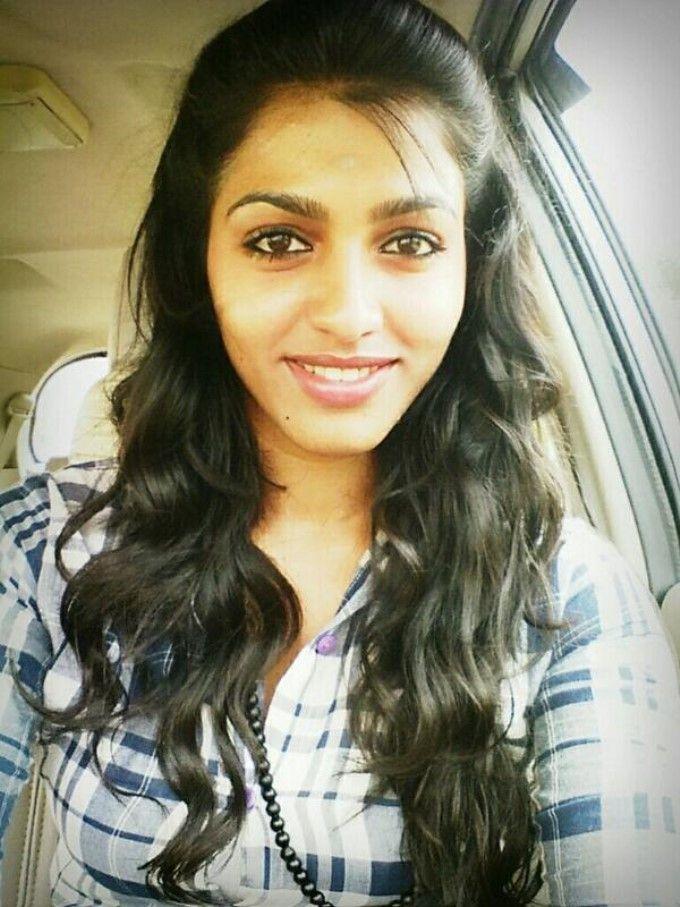Actress Dhansika Rare & Unseen Photos
