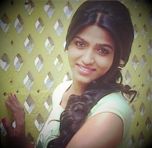 Actress Dhansika Rare & Unseen Photos