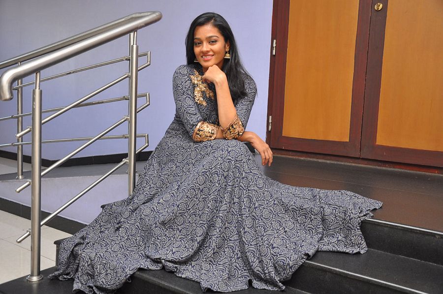 Actress Gayathri Latest Photos