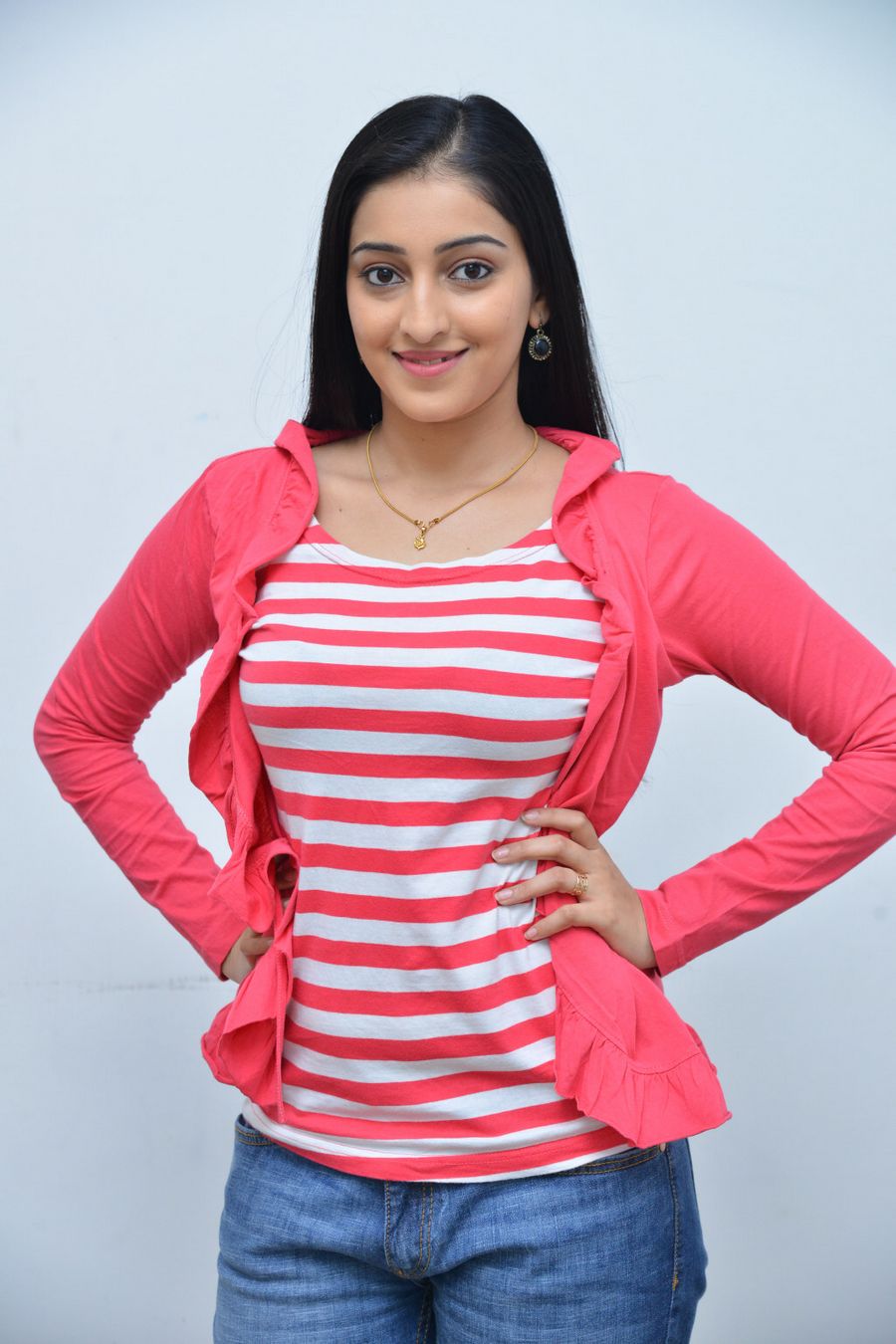 Actress Mouryani New Stills