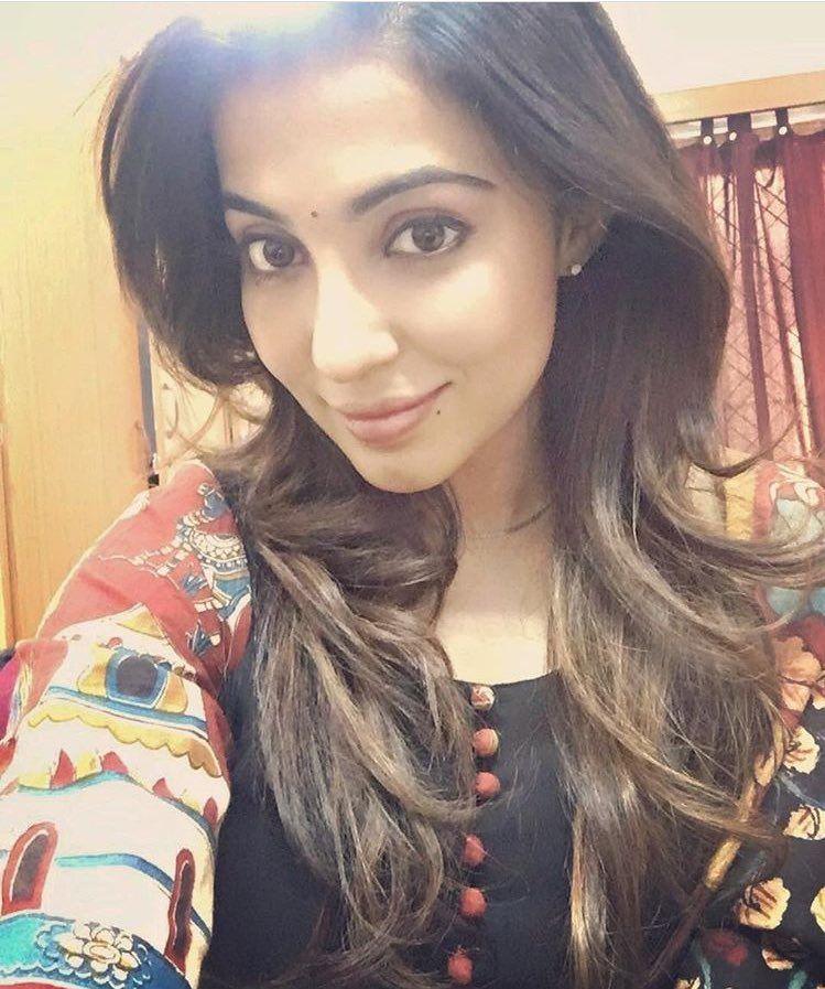 Actress Parvathy Nair Latest Unseen Photos