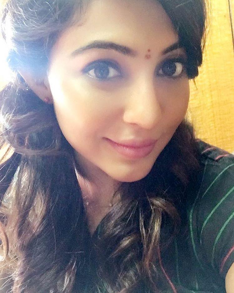 Actress Parvathy Nair Latest Unseen Photos