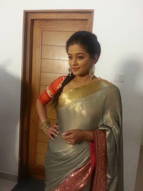 Actress Priyamani Rare & UNseened Family Photos