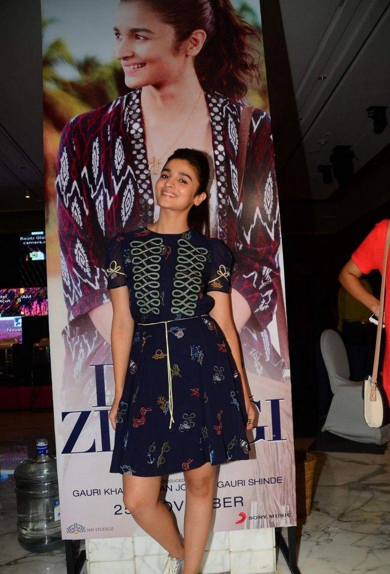 Alia Bhatt Photos At Dear Zindagi Movie Promotions