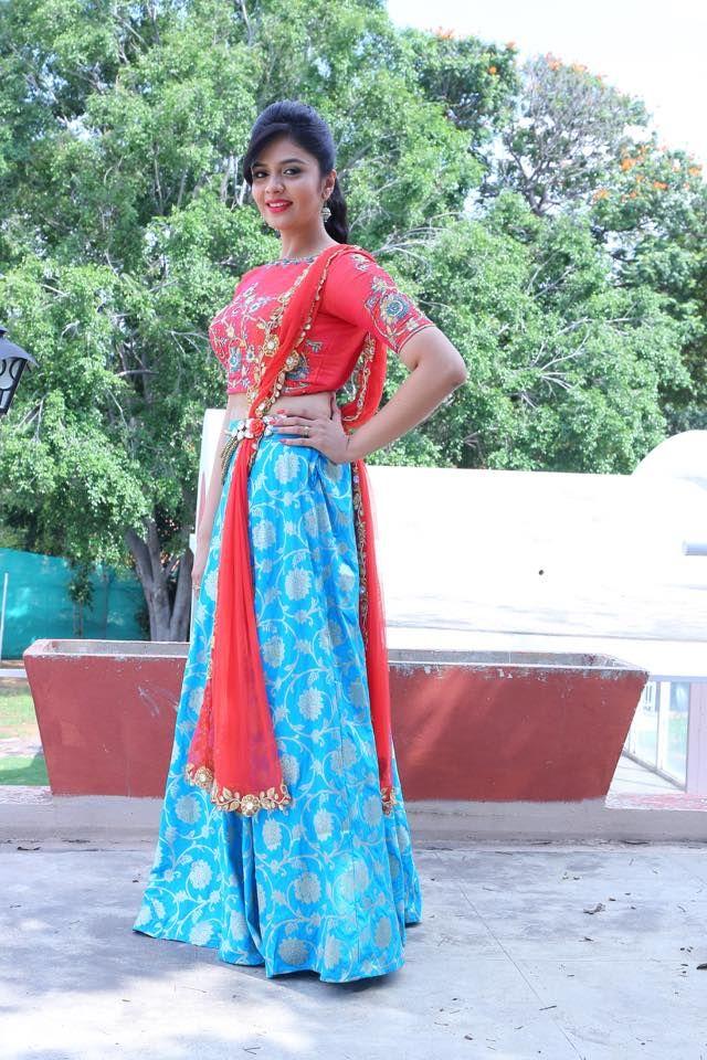 Anchor Sreemukhi Latest Stills at Dasara Mahotsavam