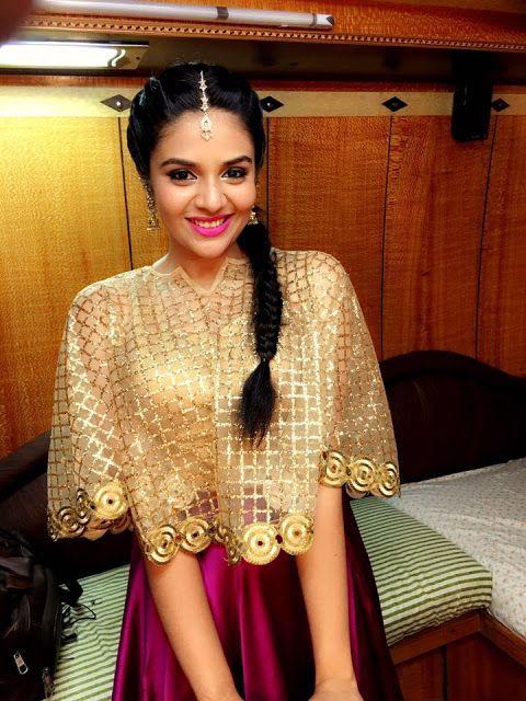 Anchor Sreemukhi Latest Stills at Dasara Mahotsavam