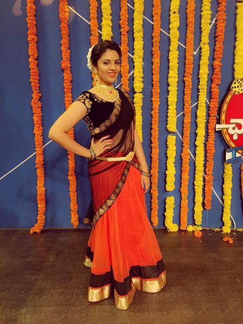 Anchor Sreemukhi Latest Stills at Dasara Mahotsavam